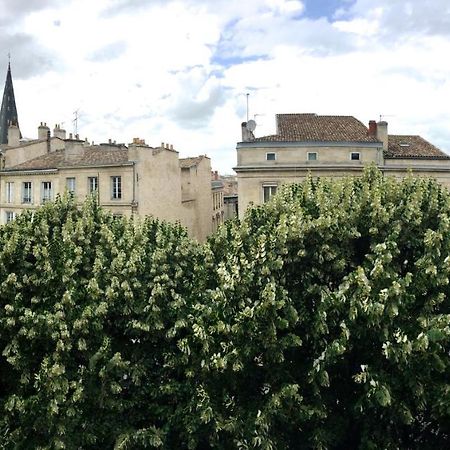 Appartement Design En Plein Coeur De Bordeaux Esterno foto