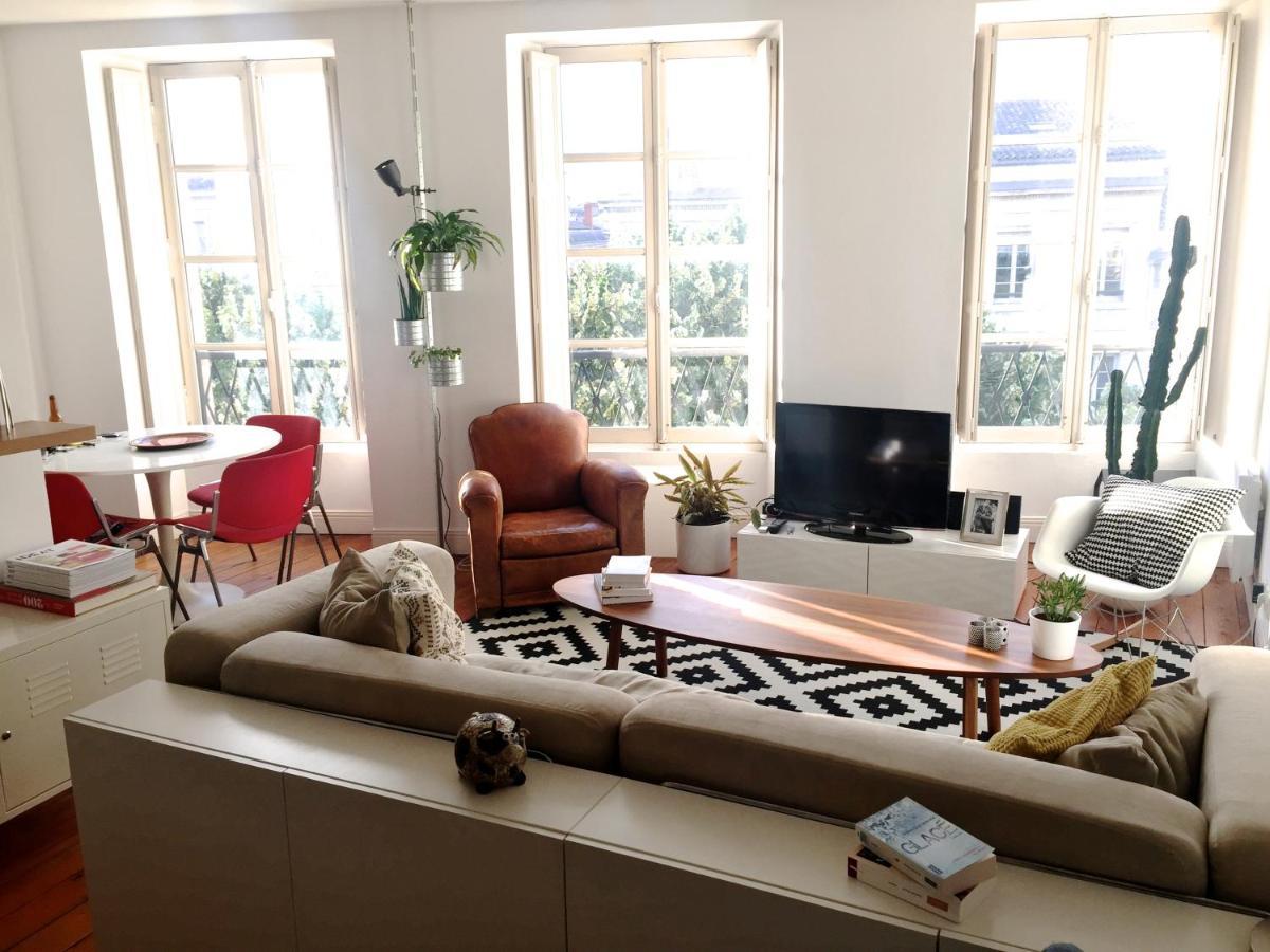 Appartement Design En Plein Coeur De Bordeaux Esterno foto